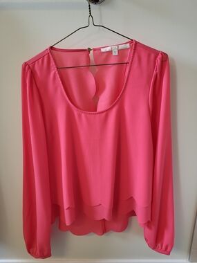 Guess Pink Scallop-Hem Long Sleeve Open Back Blouse